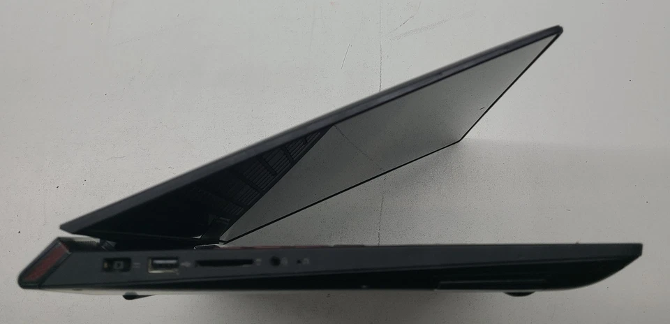 Lenovo IdeaPad Y700 Touch-15ISK Laptop Intel i7-6700HQ NO RAM/HD/OS/POWER (FL) - Image 4 of 4