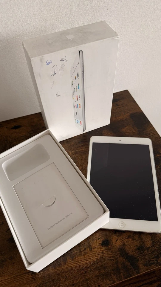 Apple iPad mini 2 · 32GB · Cellular, Foto 1 von 5