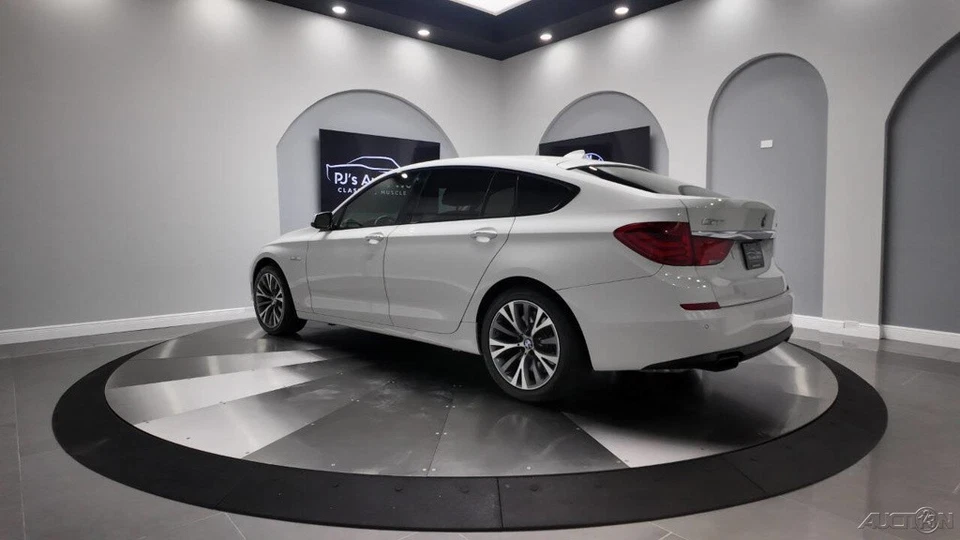 2012 BMW 5-Series 550i Gran Turismo 4dr Hatchback - Image 4 of 4