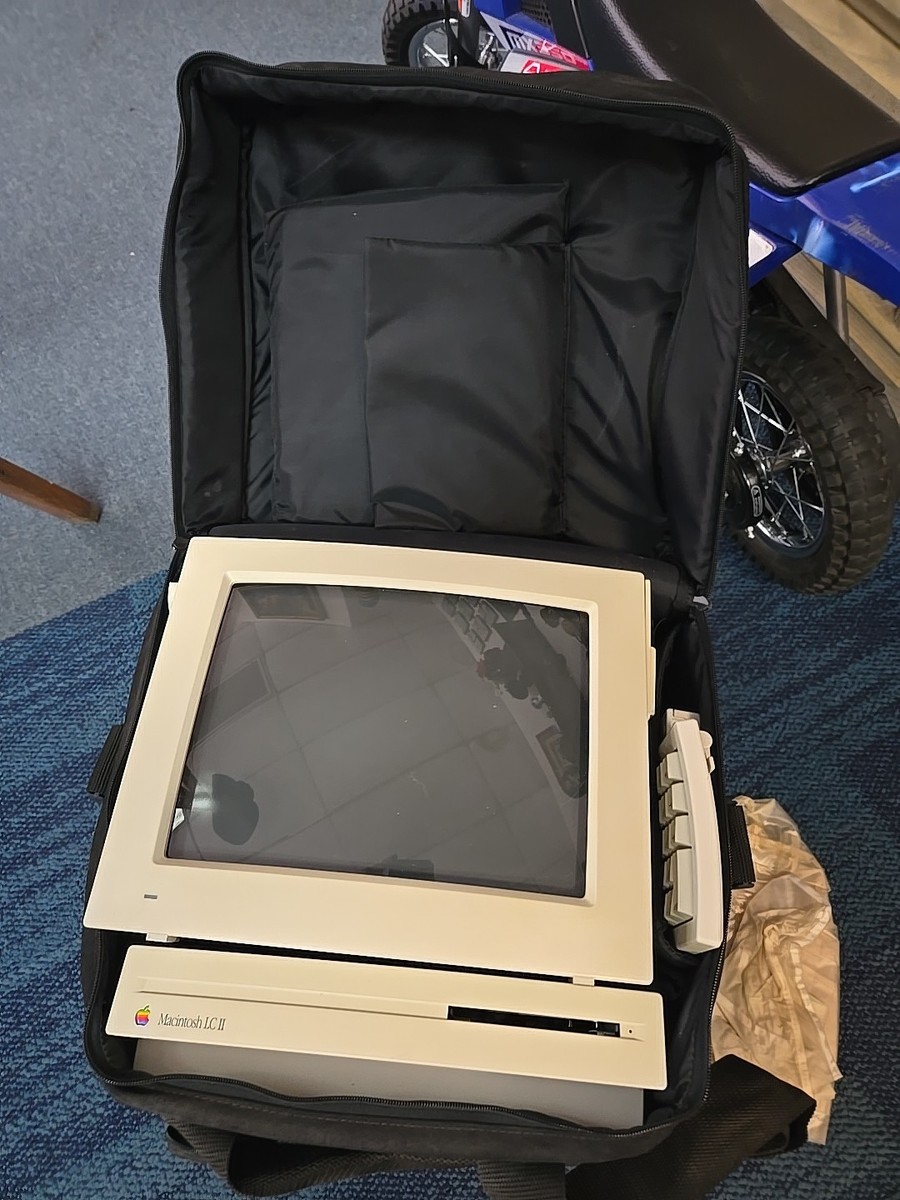 Apple Macintosh LC II Full Desktop w/ Monitor Keyboard For Parts
