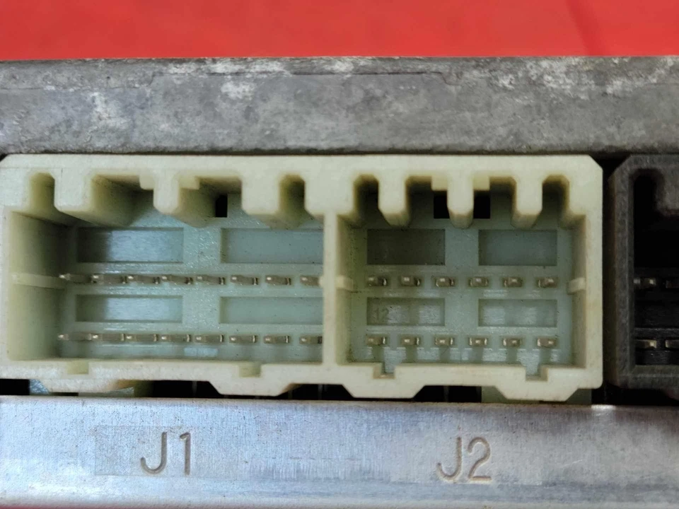 Módulo de controle de comunicações Cadillac DTS OnStar 2006-2008 fabricante de equipamento original 25828574 - Imagem 4 de 4