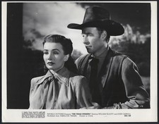CATHERINE MCLEOD WILLIAM ELLIOTT in The Texas Uprising '53 WESTERN COWGIRL