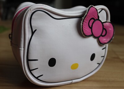 Hello Kitty Kulturtasche / Federmäppchen oder Kosmetiktasche von SANRIO Hello Kitty Kopftasche
