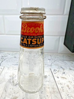 RARE ANTIQUE BROOKS OLD ORIGINAL CATSUP ORIGINAL LABEL & CAP ST. LOUIS MO