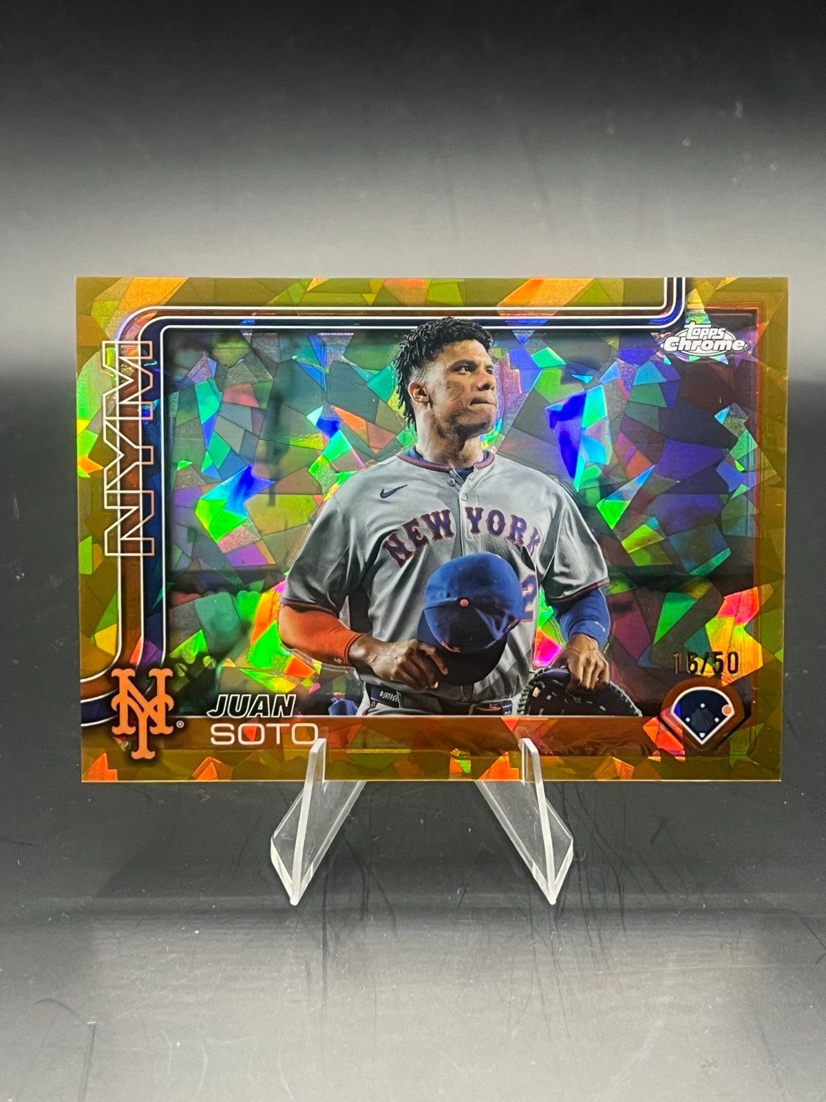 2025 Topps Chrome Sapphire Juan Soto Image Variation Gold Refractor #/50 Mets