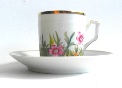 Espressotasse mit Untertasse aus der Porzellanmanufaktur Fürstenberg, Serie Flor