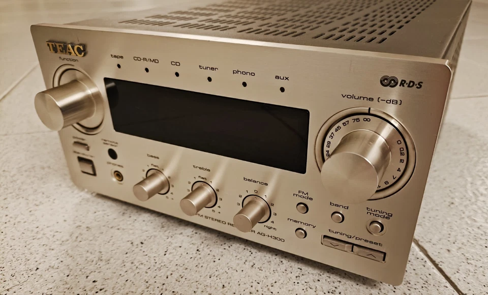 Sintoamplificatore Teac ag-h300 Con Phono Input - Immagine 3 di 4
