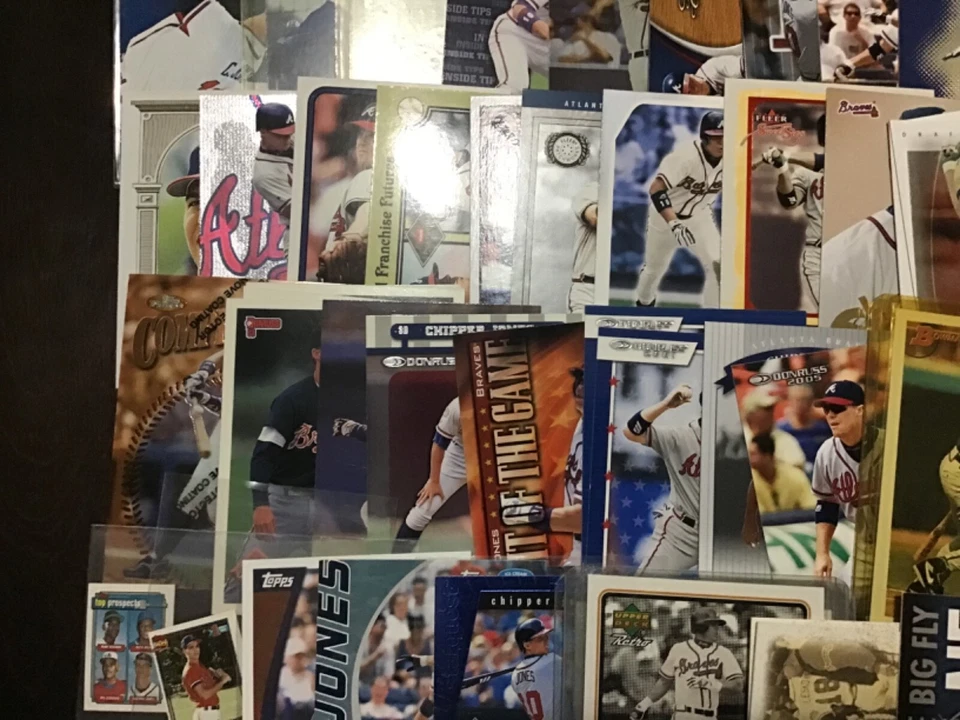 CHIPPER JONES Oddball Insert & Regular issue Baseball BRAVES YOU CHOOSE - Image 3 of 4