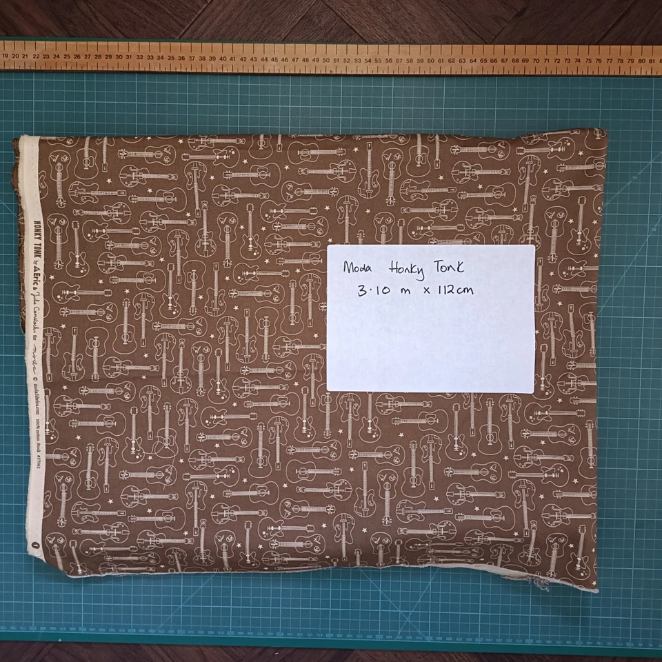 Cotton fabric Moda Honky Tonk western cowboy/girl  quilting dressmaking  3.10m - Image 2 of 3