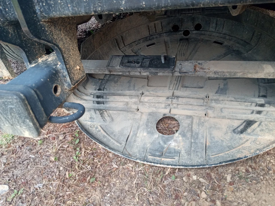 Porta neumáticos de repuesto BMW X3 E83 2007-2010 Foto 2 de 4