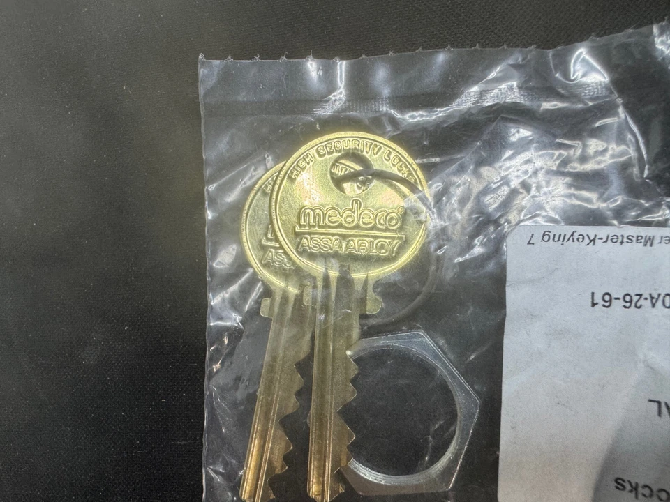 New Medeco High Security Universal Fit Cam Lock 5/8 Inch Body Length with 2 Keys - Image 3 of 4