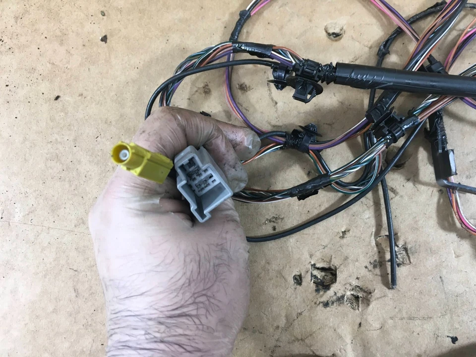 Оригинальная проводка кузова Mopar 2012-2020 DODGE GRAND CARAVAN 68067797AE от оригинального производителя. - Изображение 3 из 4