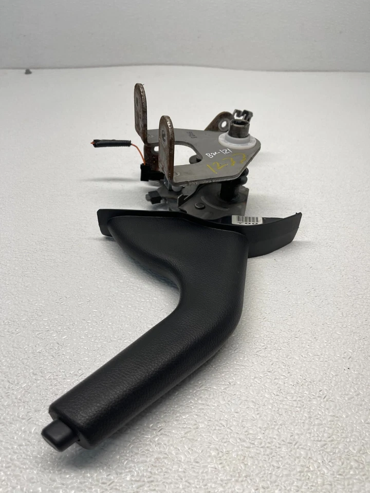 Palanca de manija de freno de estacionamiento de emergencia KIA FORTE 2014-2018 OEM 192895 Foto 2 de 4