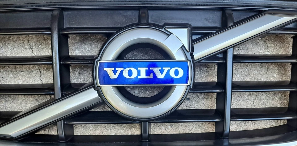 2010-2013 Volvo XC60 Front Upper Grille Silver & Black 2011 2012 (B) Foto 4 de 4