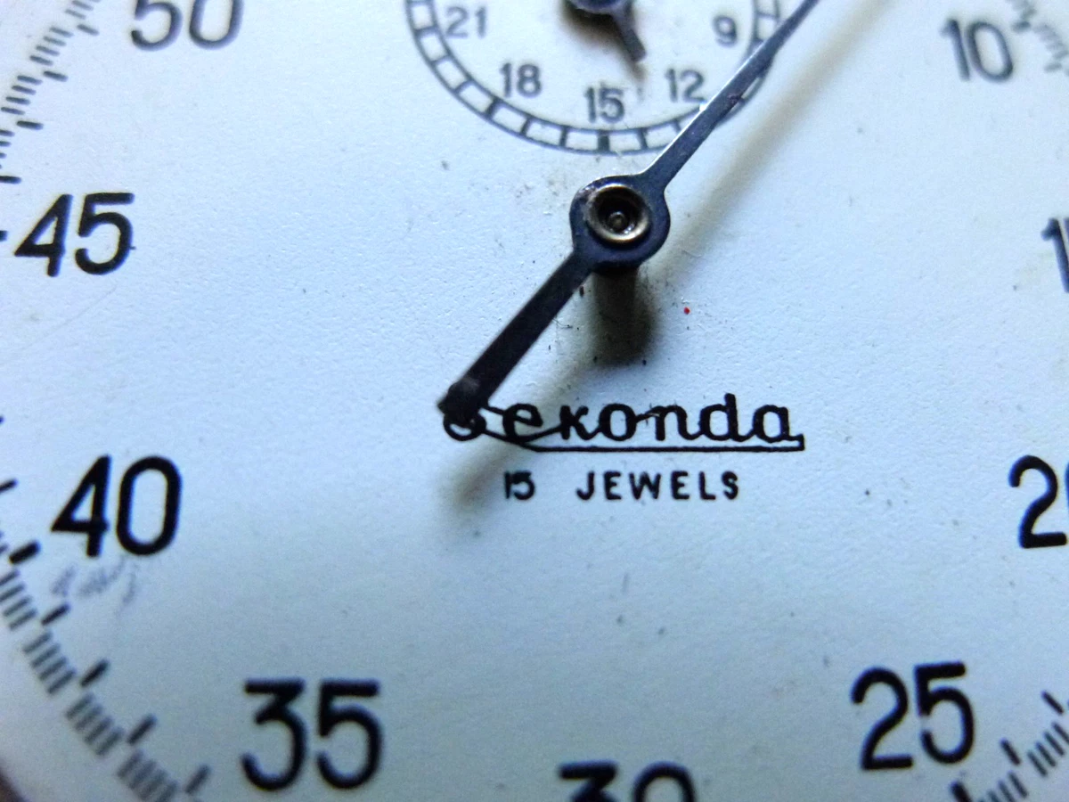 Cronómetro Sekonda cromado 15 joyas.. 5 mm.. Cuerda manual. ..Solo apto para repuestos.