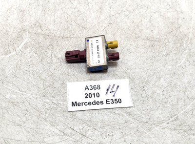   10-16 OEM Mercedes W212 E350 E550 Antenna Amplifier AMP Splitter Module Unit