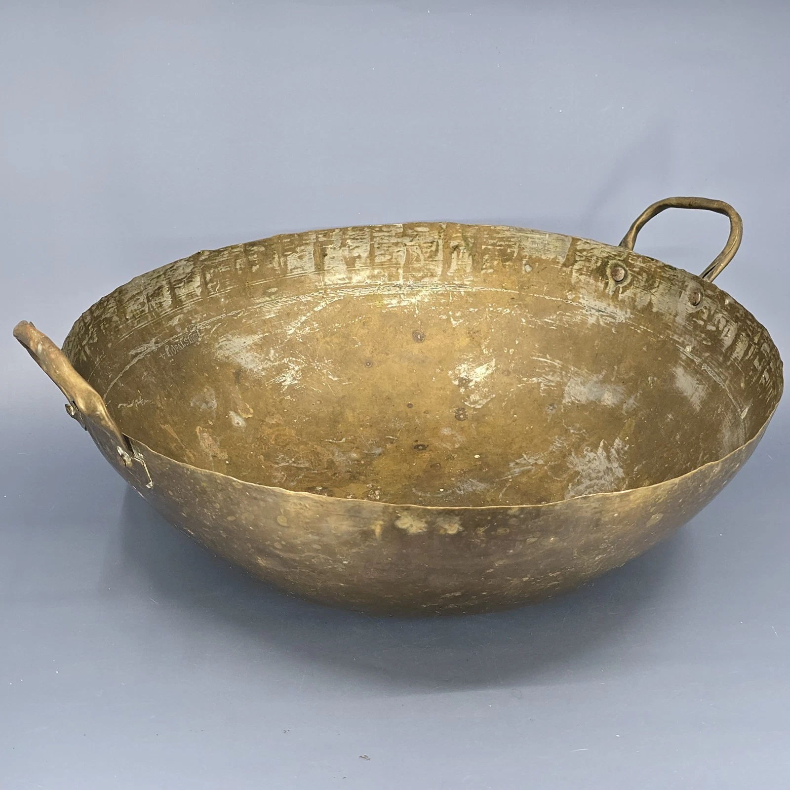 Vintage Brass Wok Pan Kadhai Hand Hammered Artisan Signed Thai Indian
Opens in a new window or tab