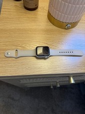 Apple Watch Series 7 45 mm GPS Aluminum
