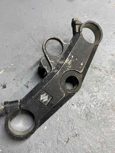 HEAD, STEERING STEM