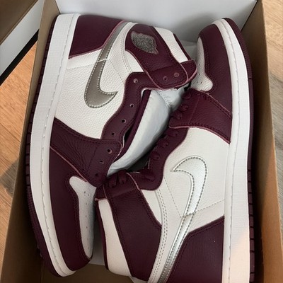 Air Jordan 1 Retro High OG Bordeaux Size 11.5 555088-611