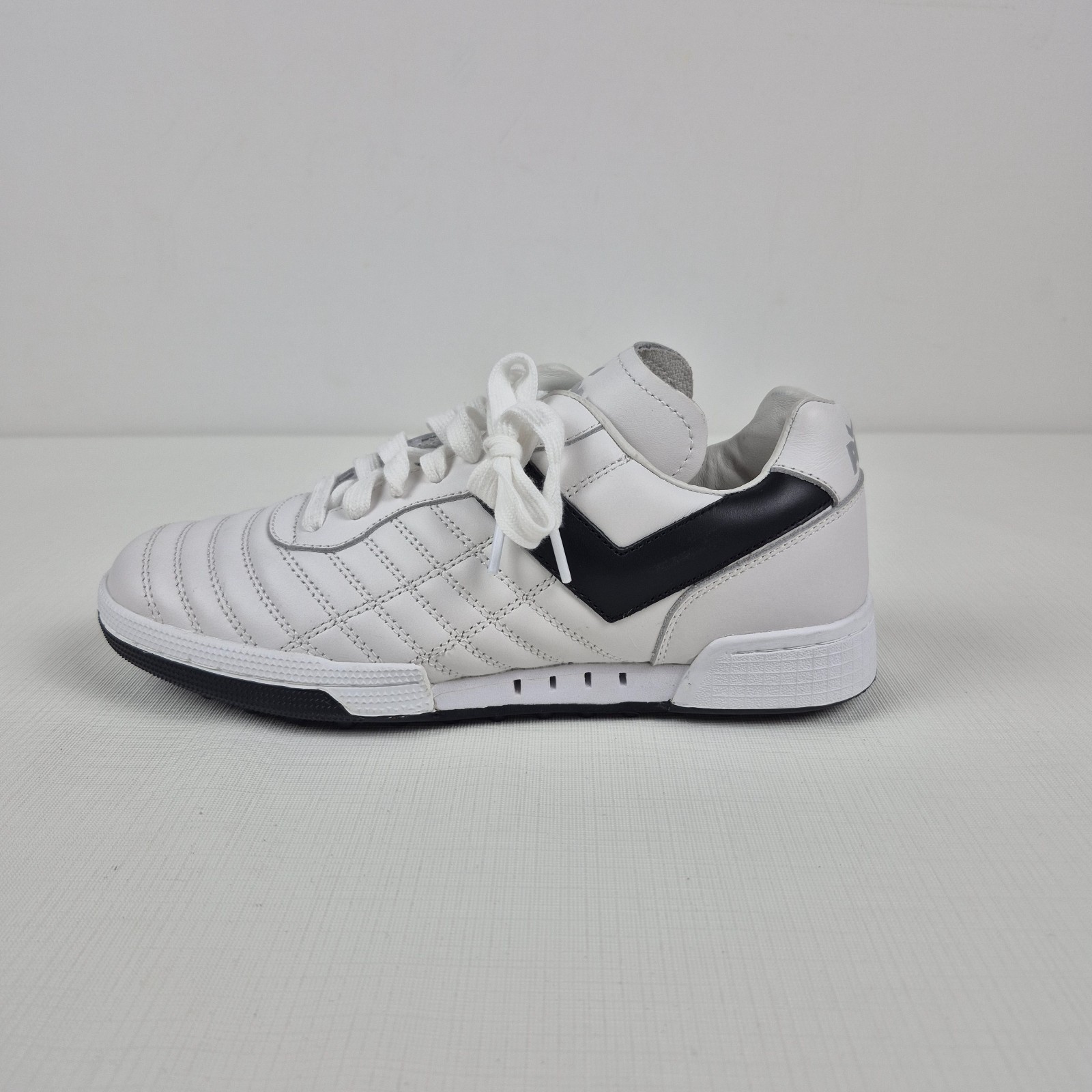 PONY Madrid 82 sneaker sportive stringate da uomo in pelle premium taglia 8 in erba da interno