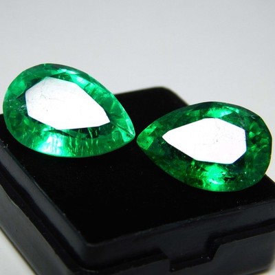 Colombian Natural Emerald Green Pear Cut 18.52 Carat CERTIFIED Loose Gemstone