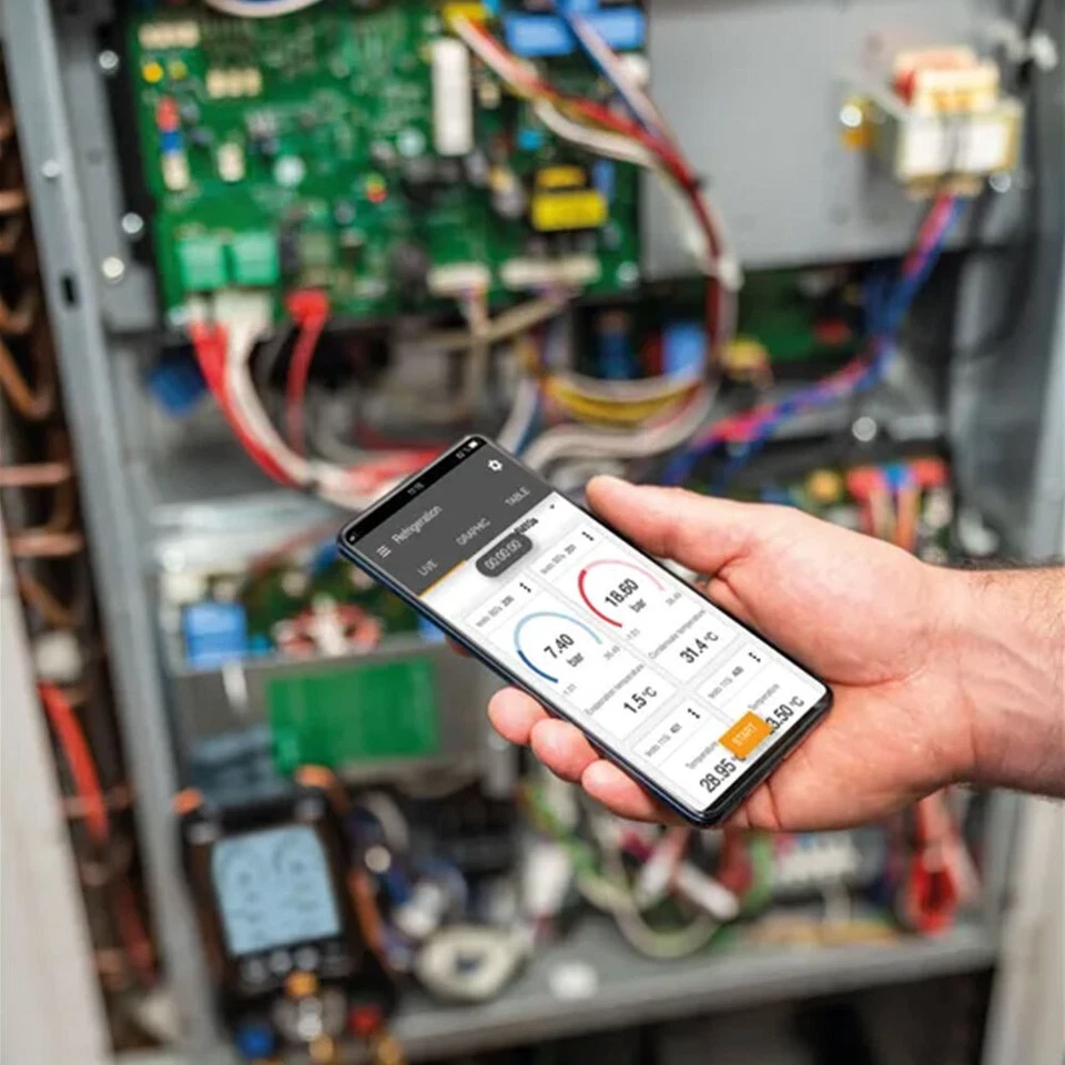 Testo 550s Digital Manifold With wireless Clamp Temperature Probes Smart Kit - Image 2 of 4