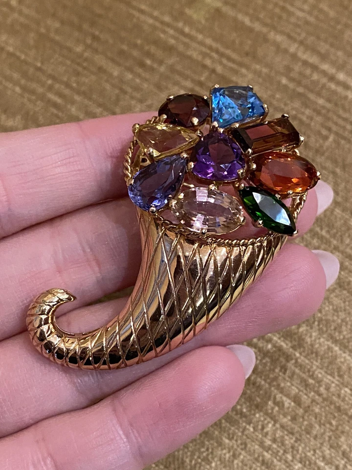 Большая винтажная брошь Horn of Plenty из желтого золота 14 карат с несколькими камнями - HM2311N