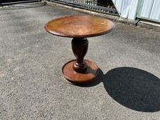 Table guéridon ancienne — plateau bois et pied en fer