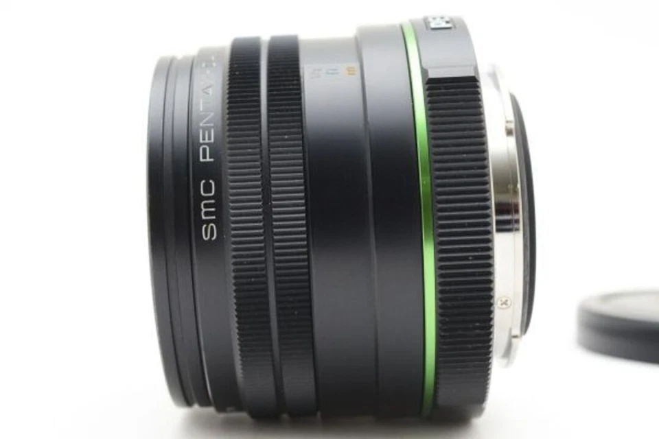 [Muito bom] Lente limitada macro PENTAX DA 35mm F2.8 montagem APS-C K com tampa frontal - Imagem 4 de 4