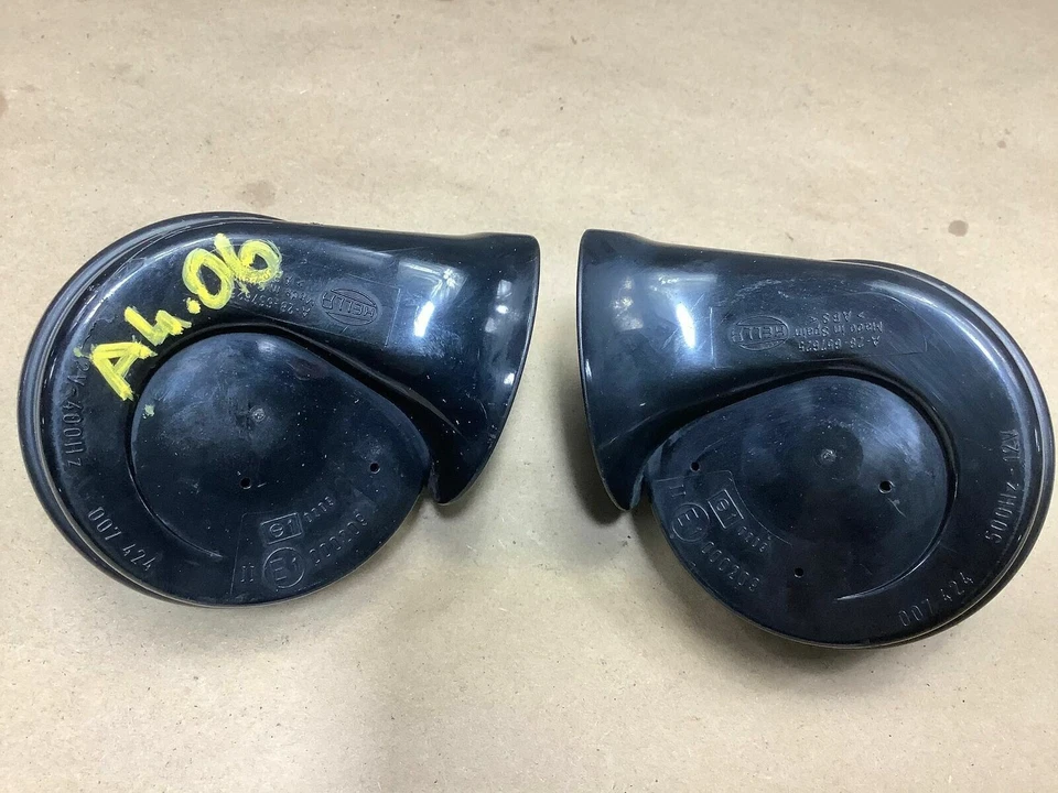 2004-2006 AUDI A4 CABRIO NOTA ALTA E BAIXA TOM BUZINA SIRENE SINAL HELLA CONJUNTO FABRICANTE DE EQUIPAMENTO ORIGINAL+ - Imagem 2 de 4