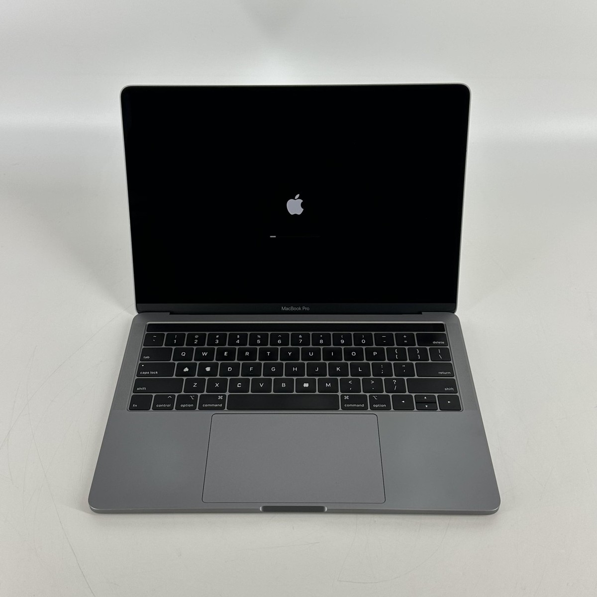 MacBook Pro 13 2019 2.8 GHz Intel Core i7 8th Gen. 16GB 512GB SSD