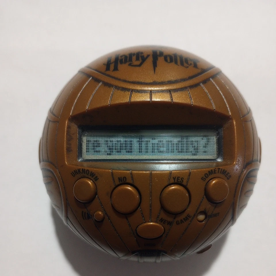 Radica Harry Potter Golden Snitch 20Q 20 preguntas juego electrónico portátil 2007 Foto 3 de 4