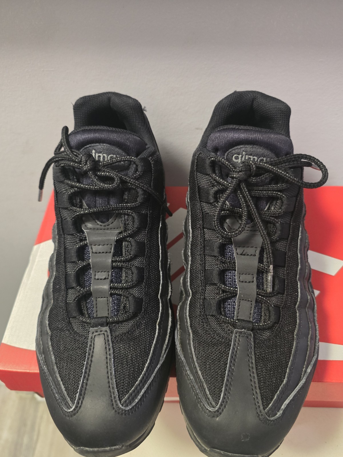 Size 9.5 - Nike Air Max 95 Essential Triple Black  Sneakers Men’s Shoe thumbnail 3