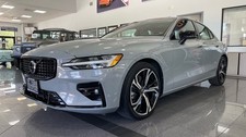 2024 Volvo S60 PLUS DARK THEME