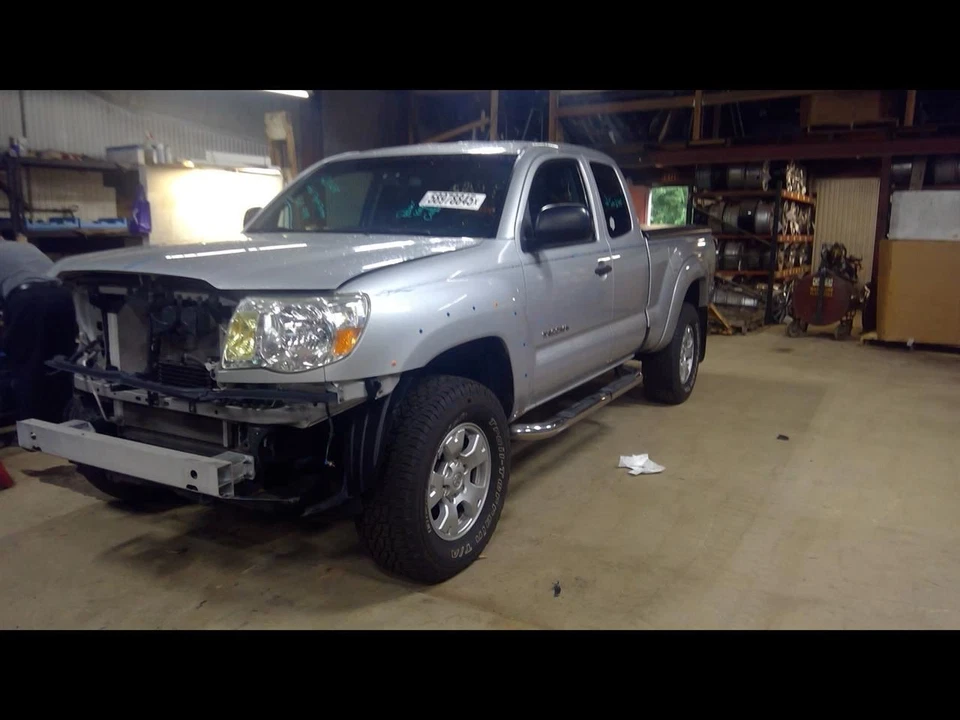 Brazo limpiaparabrisas izquierdo TACOMA 2005-2015 1630787 Foto 2 de 4