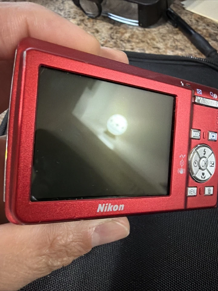 Nikon Coolpix S200 Digital Camera – Red - Image 4 of 4