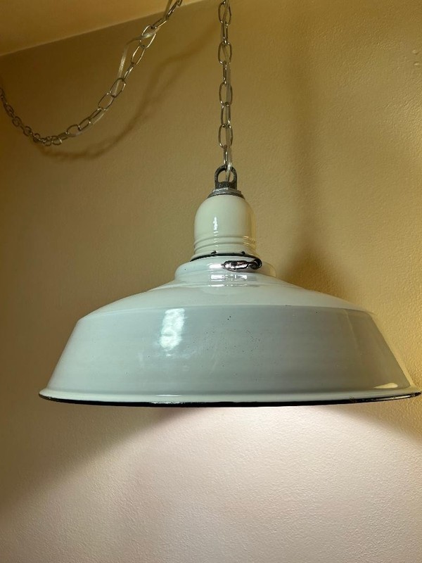 VTG Industrial Factory Pendant Light Lamp White Porcelain Enameled Steel 18"