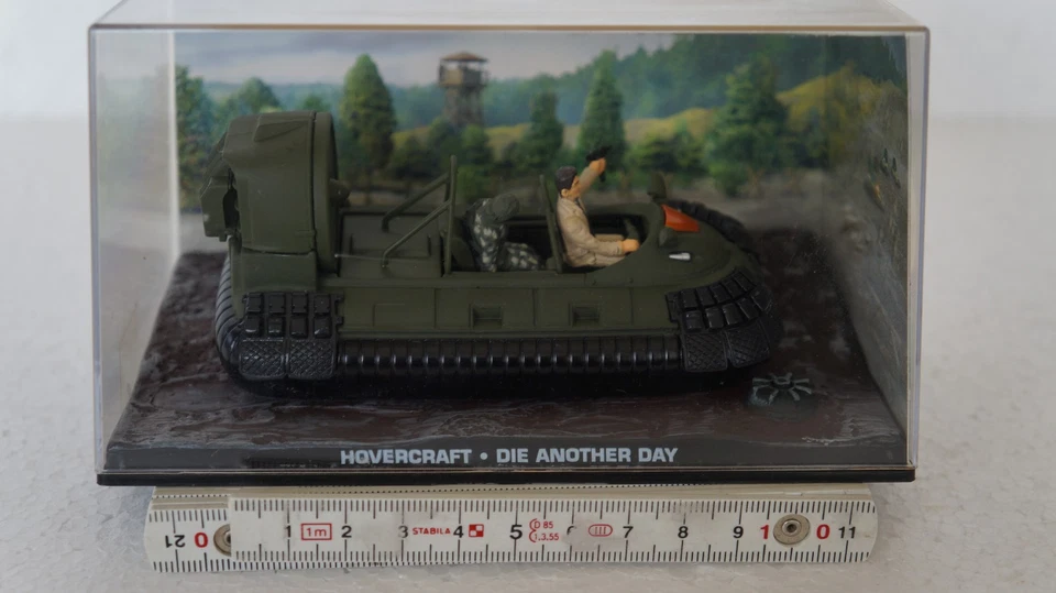 JAMES BOND Modellauto Collection HOVERCRAFT aus Stirb an einen anderen Tag - Bild 2 von 4