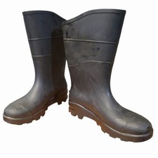 Unisex Rubber Chore Boots/Rainboots/Mens 7 Women 9