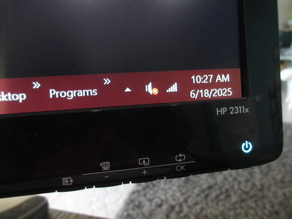 HP 2311X Monitor Full HD 23 in Screen HDMI VGA DVI LED Desktop Black EXCELLENT - Image 4 of 4