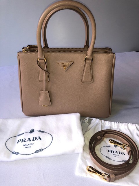 prada galleria saffiano small