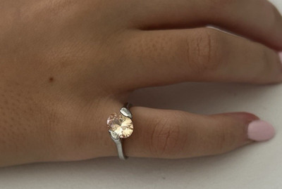 Orange/Yellow Lab created  sapphire size 5