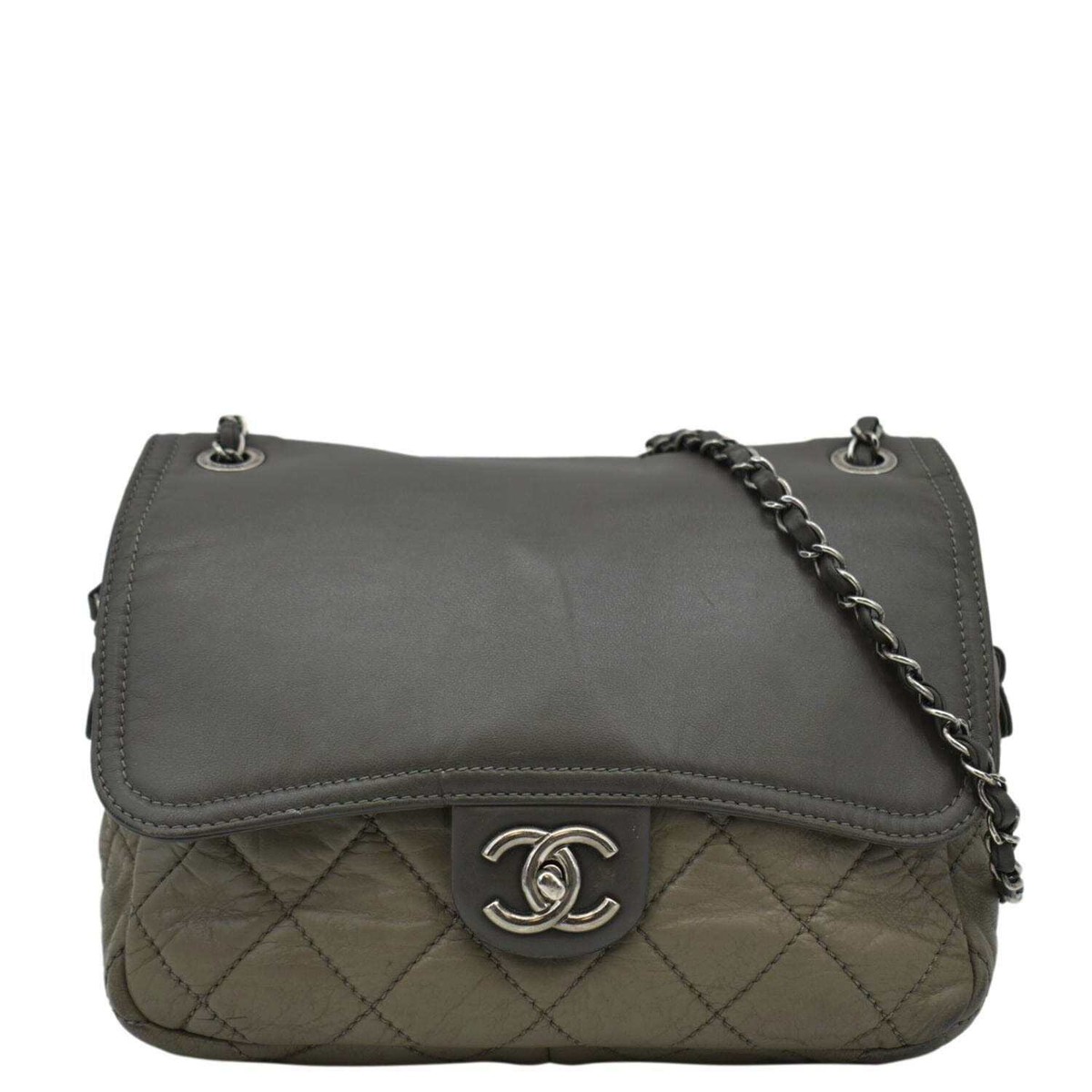 お値下しましたChanel LE GRAND No DE CHANEL パリ限定 CHANEL シャネル パリ限定 26cm マトラッセ Wチェーン