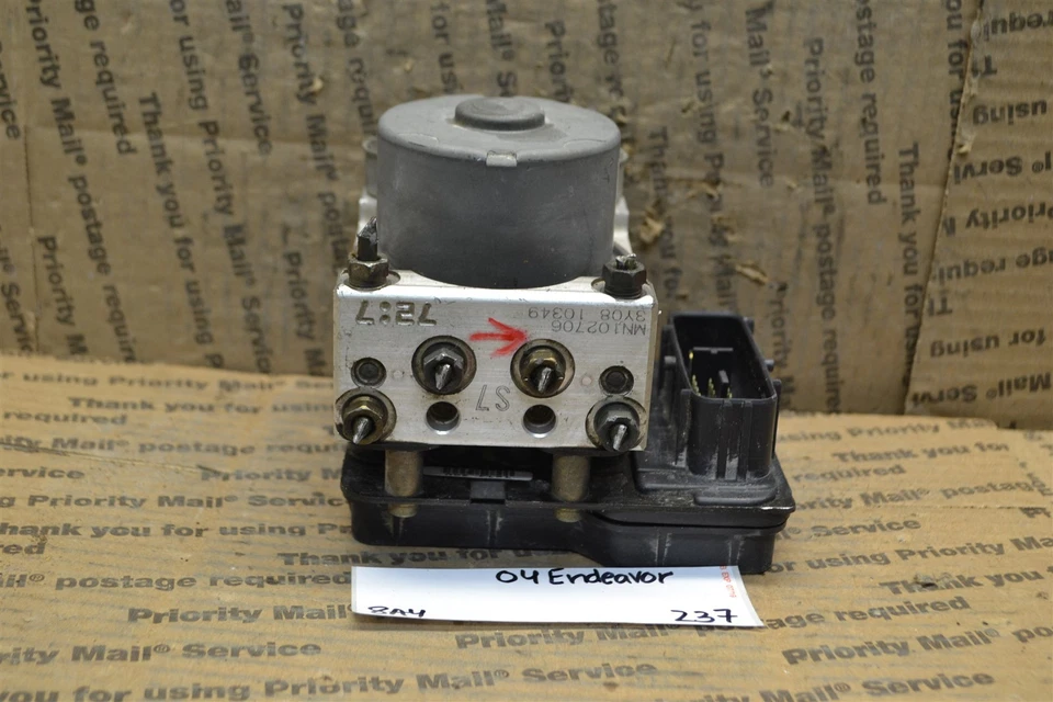 Mitsubishi Endeavor 2004 ABS control de bomba OEM MN102706 módulo 237-8A4 Foto 3 de 4