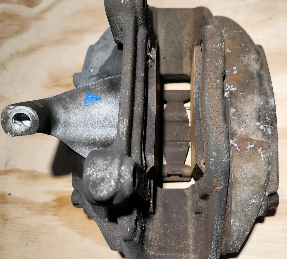 '05-07 Juego de pinzas de freno delanteras derecha e izquierda Mercedes W203 C230 OEM Foto 4 de 4