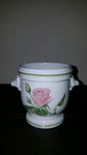 Porcelaine de Paris France Flower Pot