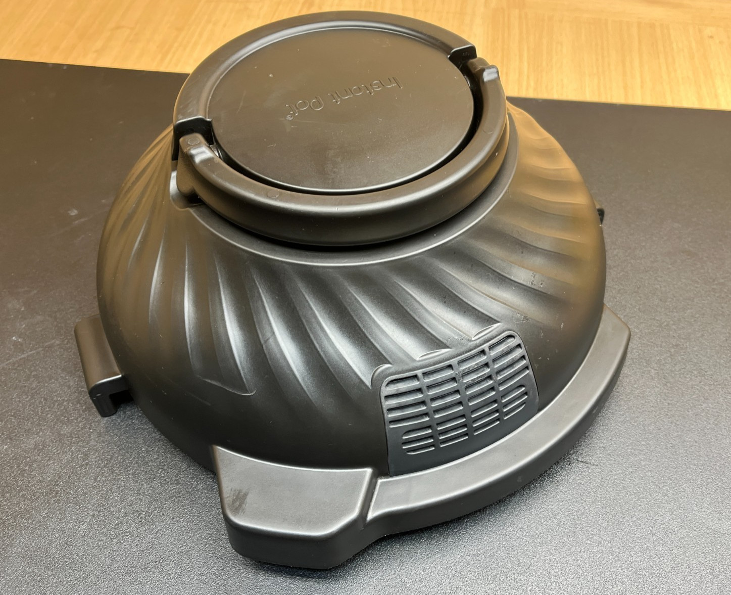 Instant Pot Duo Crisp Pressure Cooker 8 Qt Air Fryer  Lid  COVER- NOT COMPLETE
