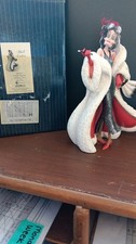 Enesco Disney Showcase Collection Haute Couture Cruella Figurine