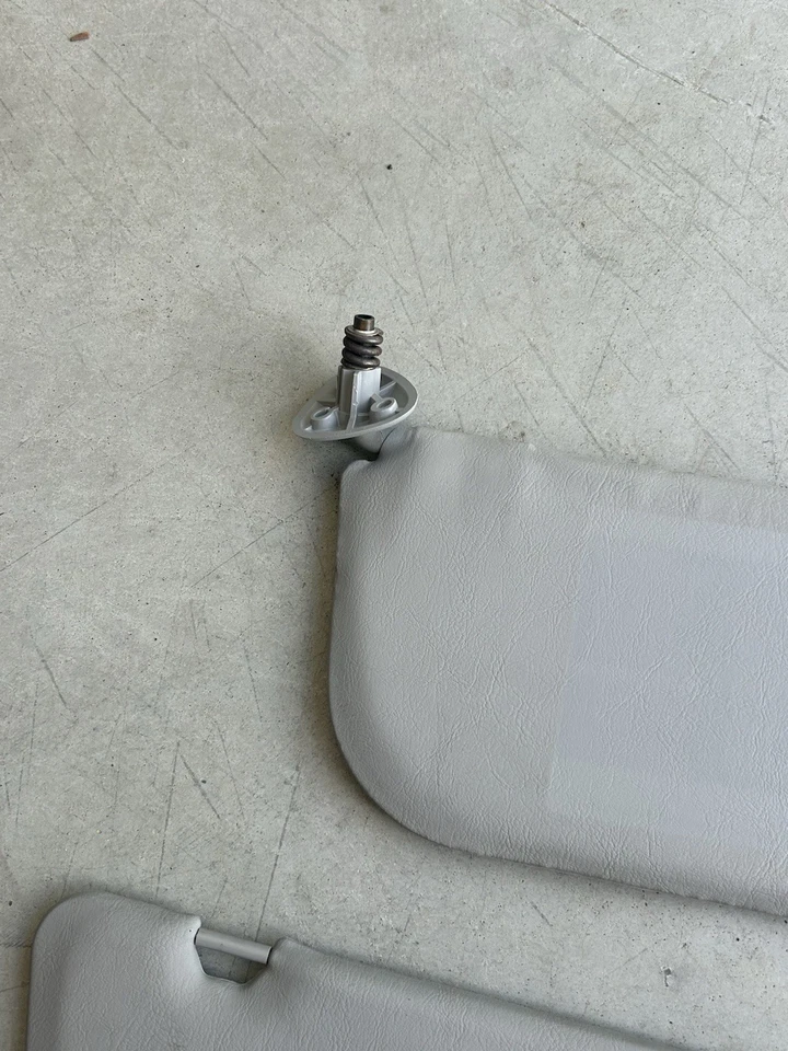 Пара виниловых серых серых солнцезащитных козырьков 1997-2019 Ford E-Series Econoline E250 E350 A - Изображение 3 из 4